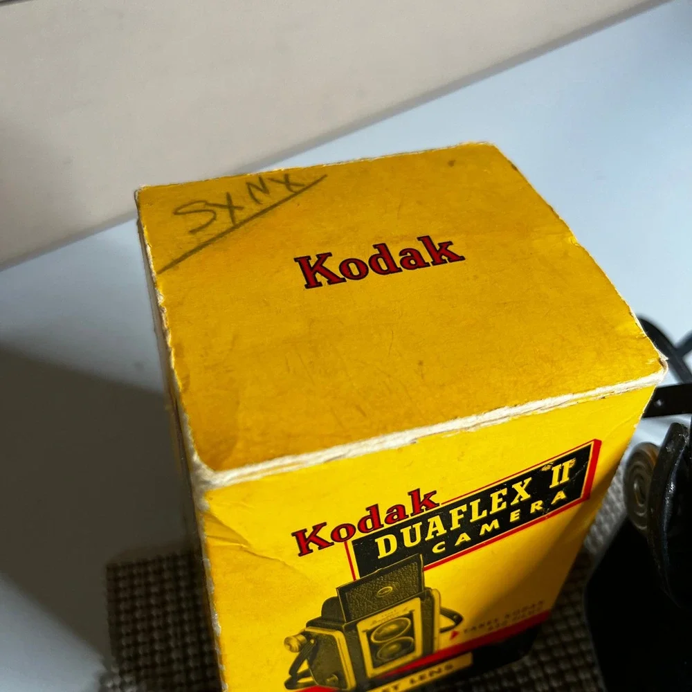Vintage Kodak Duaflex II Camera Kodet Lens 620 Film Original Box TLR Style